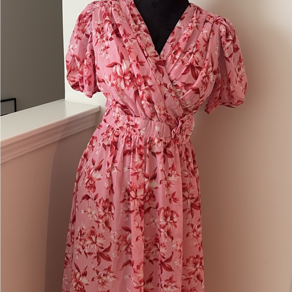 Chic Floral Pink Maxi Dress